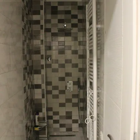 Maximilian Apartment